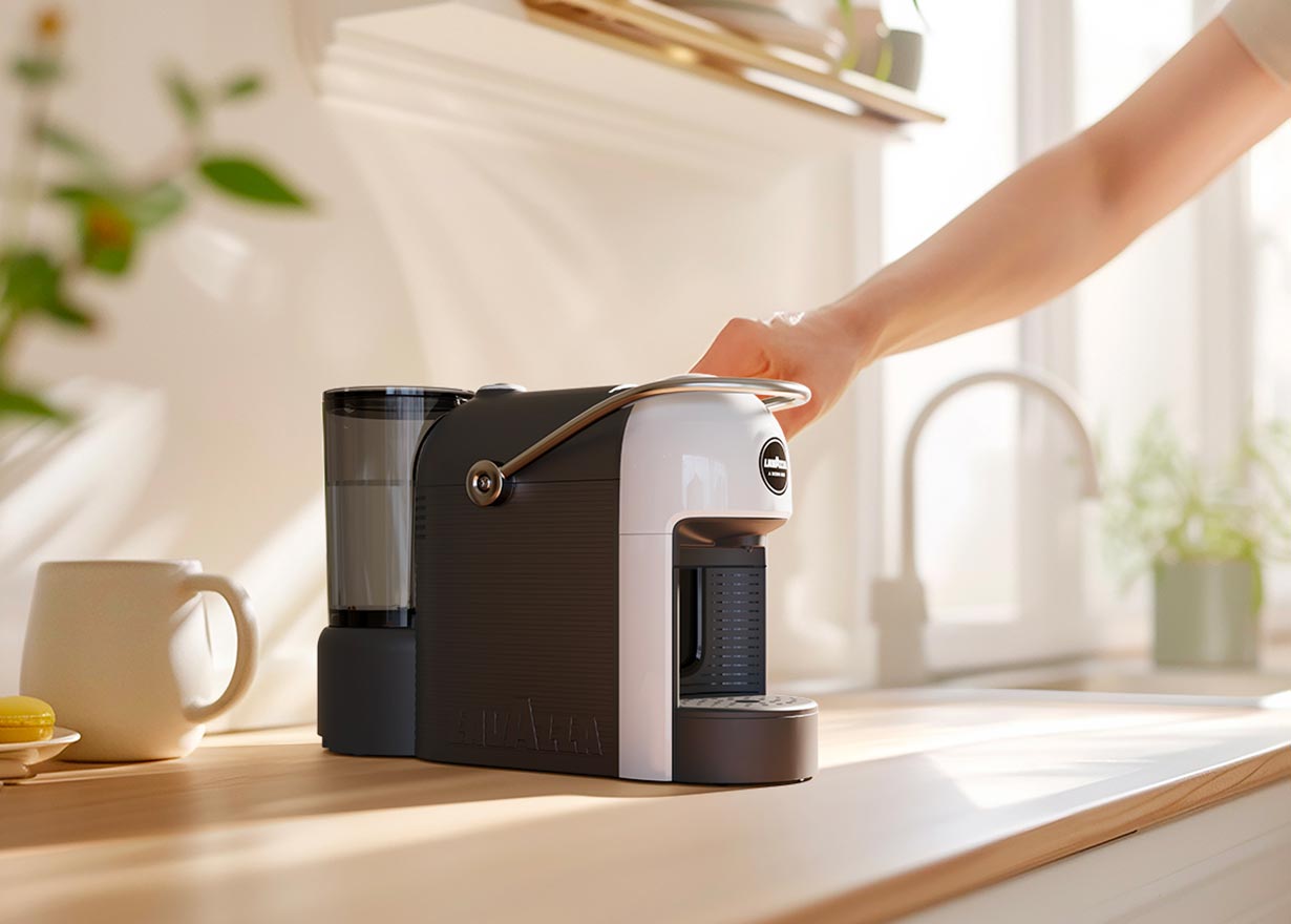 05 Lavazza Jolie Evo на кухненски плот