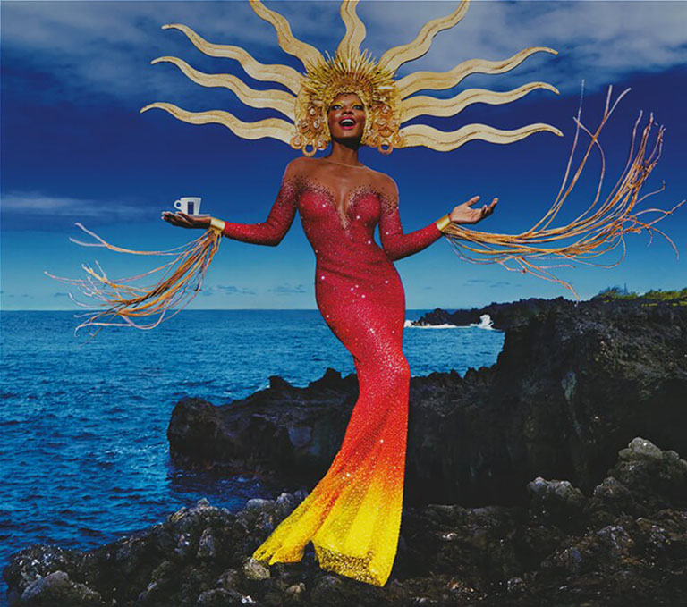 David lachapelleのハードケースに入った華やかな写真集です。 Glacé Girls, photographed by David LaChapelle for The Face, July
