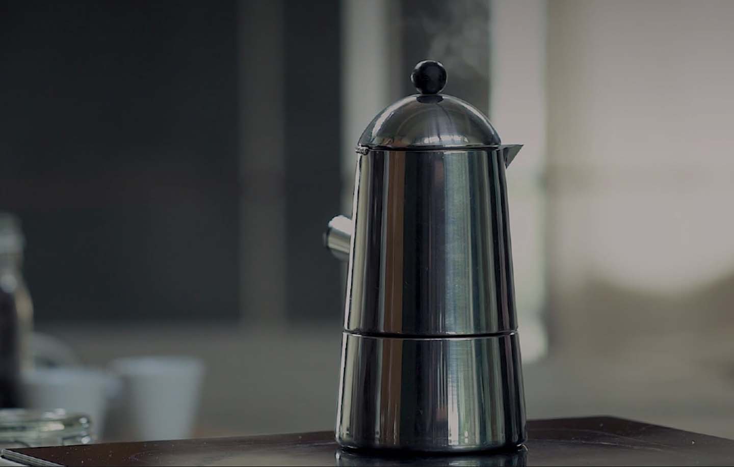 How to make coffee with the Moka Pot