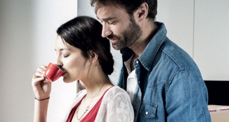 lavazza-caffe-ambientato-coppia-M
